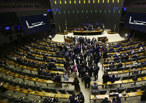 Câmara analisa ensino presencial como atividade essencial