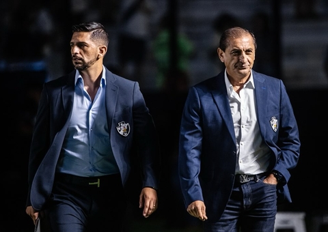 Após derrota por 4 a 0, Vasco demite Ramón e Emiliano Díaz e anuncia técnico interino