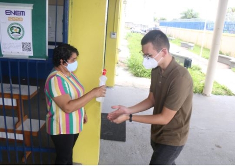 2° dia de Enem tem movimentação tranquila e cuidados redobrados em Manaus