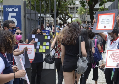 Enem 2022 deve ocorrer dias 13 e 20 de novembro