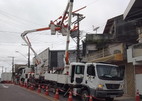 Bairros de Manaus ficam sem luz amanhã para manutenções; veja lista