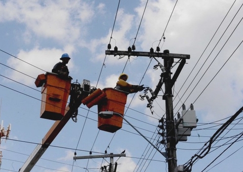 Veja cronograma de bairros que ficarão sem energia nesta segunda-feira
