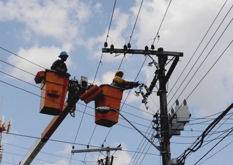 Sete bairros e dois ramais ficam sem energia nesta quinta-feira em Manaus
