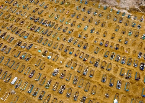 Manaus registra enterros de 48 vítimas da Covid nas últimas 24h