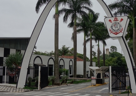 Corinthians faz BO por 'sabotagem' em câmeras de segurança no estoque do CT