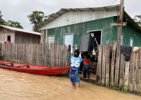 Defesa Civil monitora municípios que devem ser afetados pela cheia dos rios no Amazonas