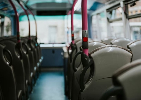 Criminosos invadem rota do Distrito e assaltam trabalhadores em Manaus 