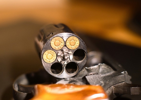 Adolescente morre com tiro na cabeça enquanto filmava amigo manuseando arma em SP