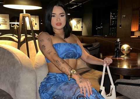 Modelo tem lábio arrancado ao tentar beijar cachorro