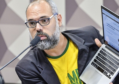 Telegram bloqueia contas de blogueiro bolsonarista Allan dos Santos