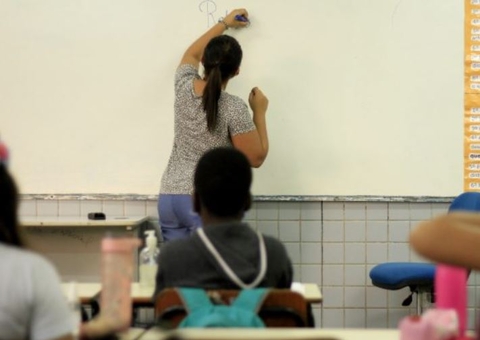 Mais de 400 escolas retomam aulas presenciais nesta segunda-feira em Manaus