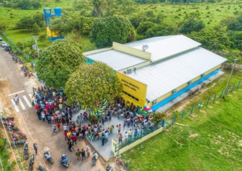 Escola ganha ginásio poliesportivo em Parintins por R$ 1,5 milhão