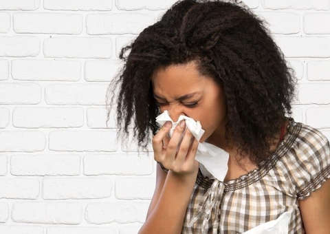 Saiba se pode tomar vacina contra covid se estiver gripado