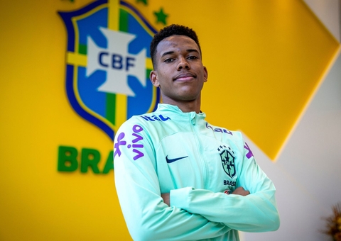 Estêvão diz que vai realizar sonho de enfrentar Messi