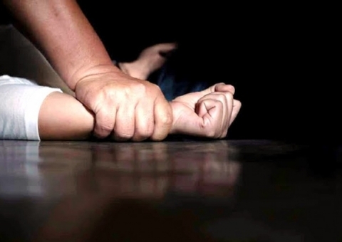 Padrasto portador de HIV é condenado pelo estupro da enteada de 13 anos