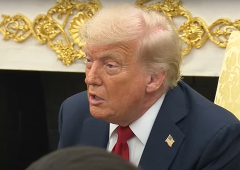 Em nova ameaça, governo Trump diz que vai 'acompanhar de perto' caso de Bolsonaro 