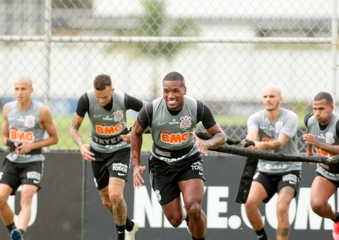 Corinthians sofre surto de covid-19 um dia antes de jogo com Palmeiras