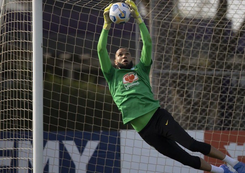 Tite convoca Everson para substituir goleiro Ederson