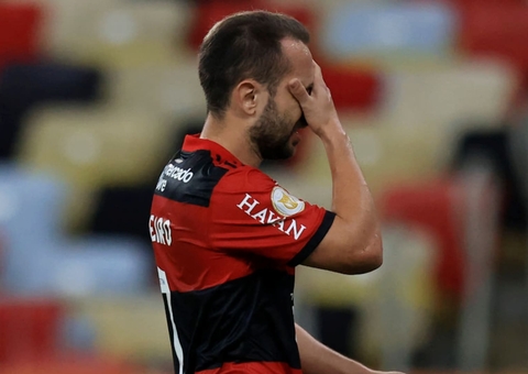 Fla vê papo com Everton Ribeiro travar, e tempo vira inimigo por acordo