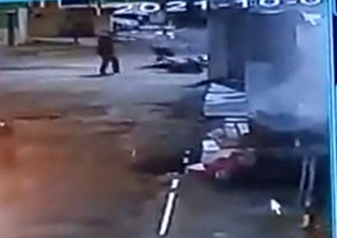 Câmeras gravam ataque e execução de jovem perto de shopping em Manaus