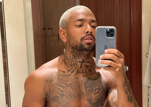 Nego do Borel exibe pênis em live e internautas reagem 