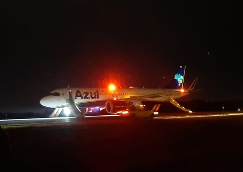 Vídeo: Passageiros se desesperam ao ouvir que avião ia explodir após pane