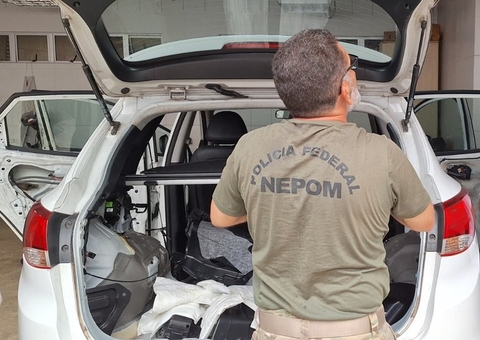 Carro sai do Amazonas com 45 kg de maconha e é aprendido pela PF no Pará