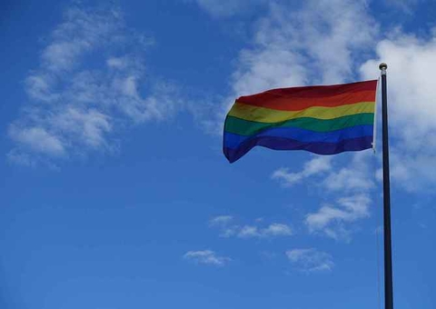 Homofobia: Mulher diz que sobrinho tem desvio mental e Justiça manda tia pagar indenização