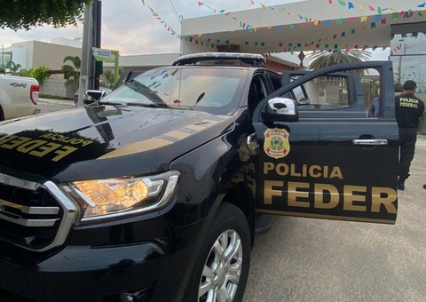 PF mira grupo neonazista que pode ter induzido jovem a fazer massacre em escola