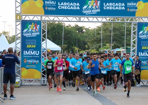 Corrida ‘Manaus pela Paz no Trânsito’ reúne quase 800 pessoas na Ponta Negra
