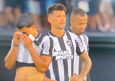 Botafogo perde liderança do Brasileirão após empate com Bragantino