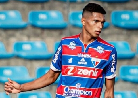 Nacional anuncia zagueiro Renilson, ex-Falcon-SE e Fortaleza, para 2024