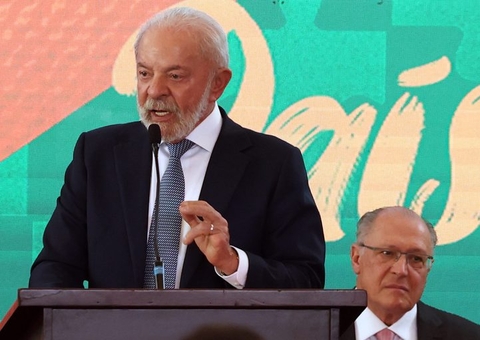 Lula diz que procurará Brics para debater sobre tarifaço dos EUA