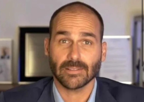 Nos EUA, Eduardo Bolsonaro afirma que não retornará ao Brasil