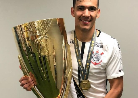 Balbuena chega ao Brasil para assinar com o Corinthians e manda recado