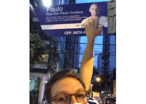 Fábio Porchat vai à rua Paulo Gustavo e homenageia humorista: ‘eu te amo’