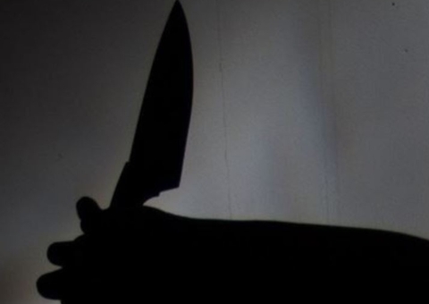 Pai mata filha e deixa filho em estado grave após encontrá-los usando drogas