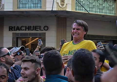 PF reabre investigação sobre facada em Bolsonaro e quer ouvir Adélio Bispo de novo