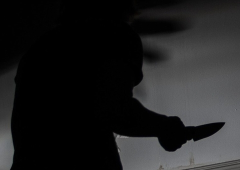 Homem é preso por esfaquear namorado durante crise de ciúmes no Japiim