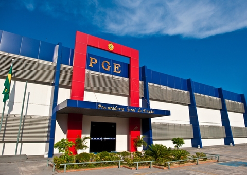 Aprovados em concursos públicos da PGE são nomeados no Amazonas