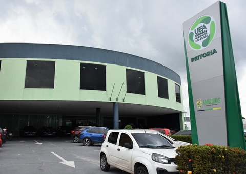 UEA divulga edital de notificação a alunos de graduação com risco de desligamento