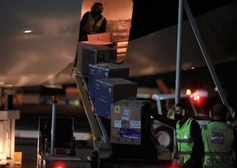 Amazonas recebe mais 37 mil doses da vacina Pfizer