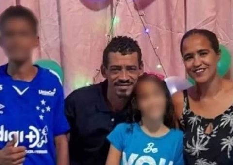 Corpos de pai e filha são encontrados abraçados após deslizamento de terra