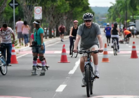 Faixa Liberada volta a funcionar e comércio tem novo horário na Ponta Negra
