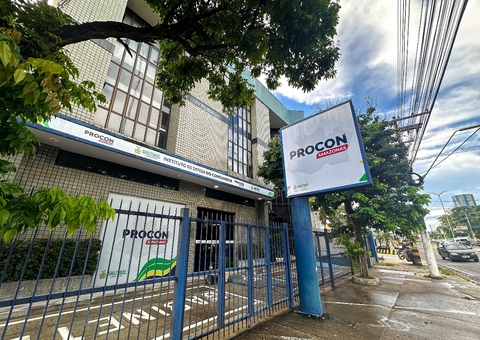 Procon alerta sobre cobrança indevida de taxas extras em pagamentos com PIX