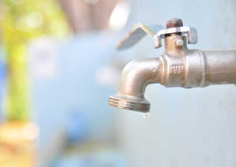 Roubo em estação de empresa deixa mais de 20 bairros sem água em Manaus