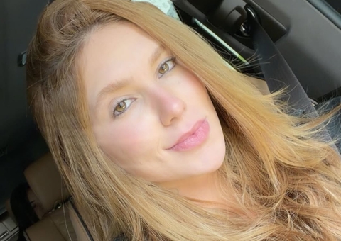 Virginia Fonseca faz procedimento com fios para afinar o rosto