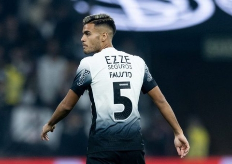 Perto do Atlético-MG, Fausto Vera se despede de companheiros no Corinthians