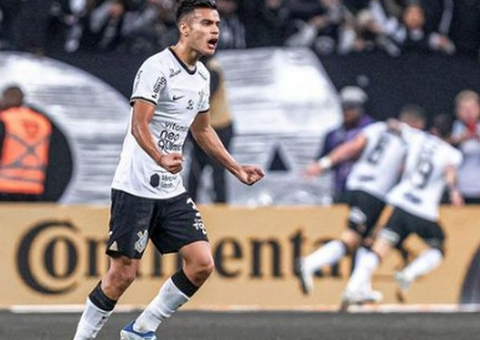 Titular absoluto no Corinthians, Fausto Vera reedita estreia contra Atlético-GO