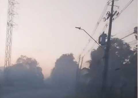 Manaus amanhece envolta em fumaça de queimadas, veja vídeo